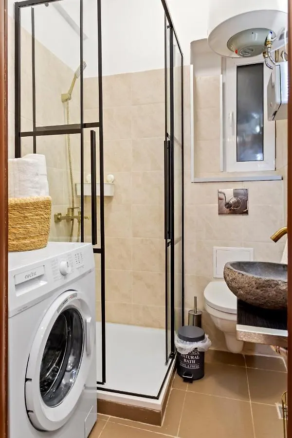 Apartment Upscale Studio, Walking Distance From The Old Town Bucharest