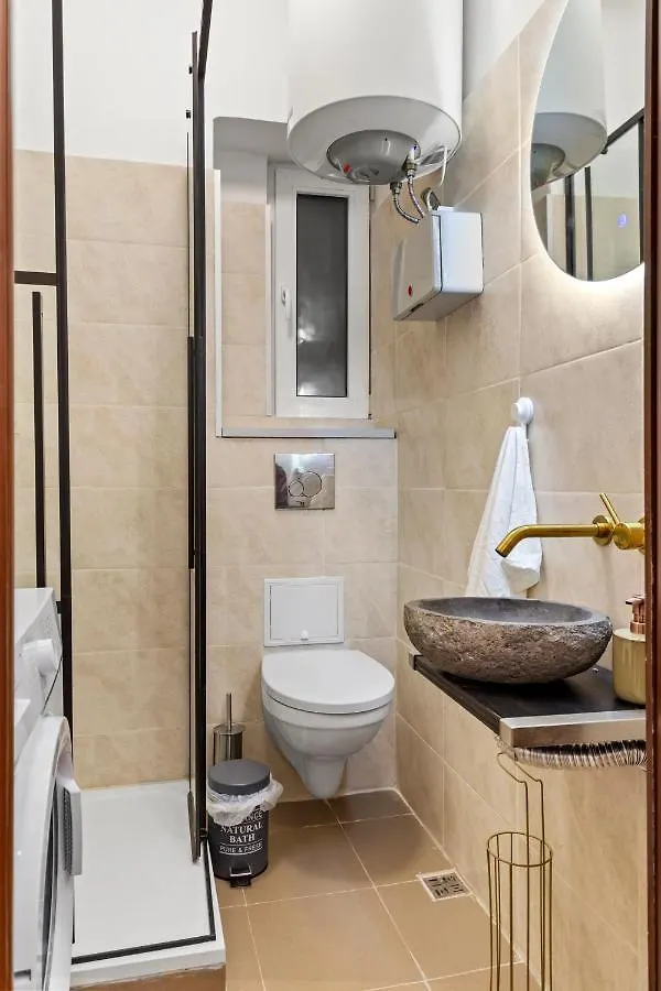 Upscale Studio, Walking Distance From The Old Town Bucharest