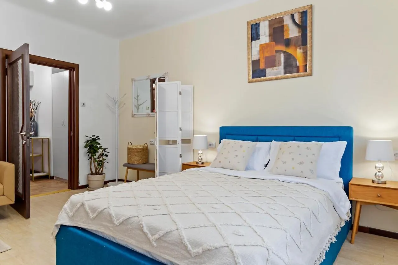 Upscale Studio, Walking Distance From The Old Town Bucharest Romania