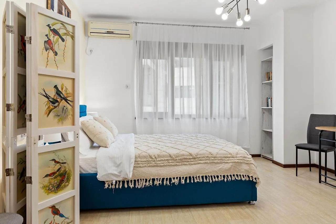 Upscale Studio, Walking Distance From The Old Town Bucharest 0*,  Romania